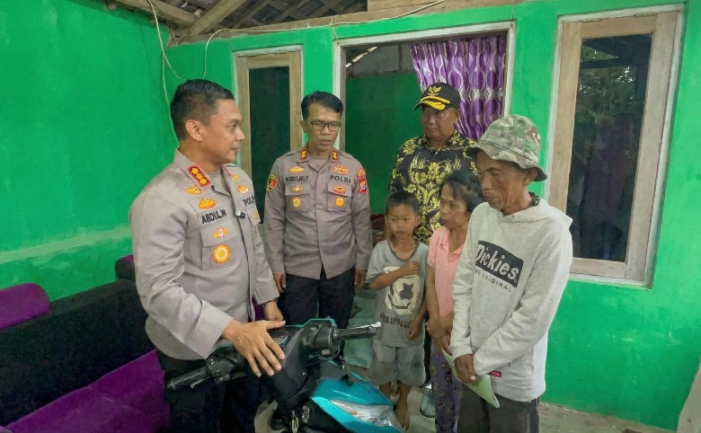 Kronologi Penjual Es Gabus Difitnah Pakai Bahan Spons