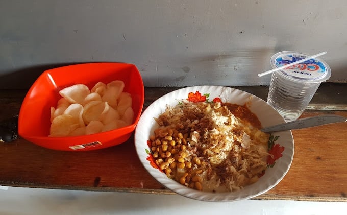 Pagi Penuh Kenikmatan dengan Bubur Ayam Jakarta 46 yang Gurih dan Menggugah Selera!